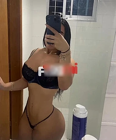Kendal - Zürich VIP Escort Bayan
